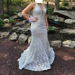 2019 Ellie Wilde Mon Cheri Prom Gown - Size 10